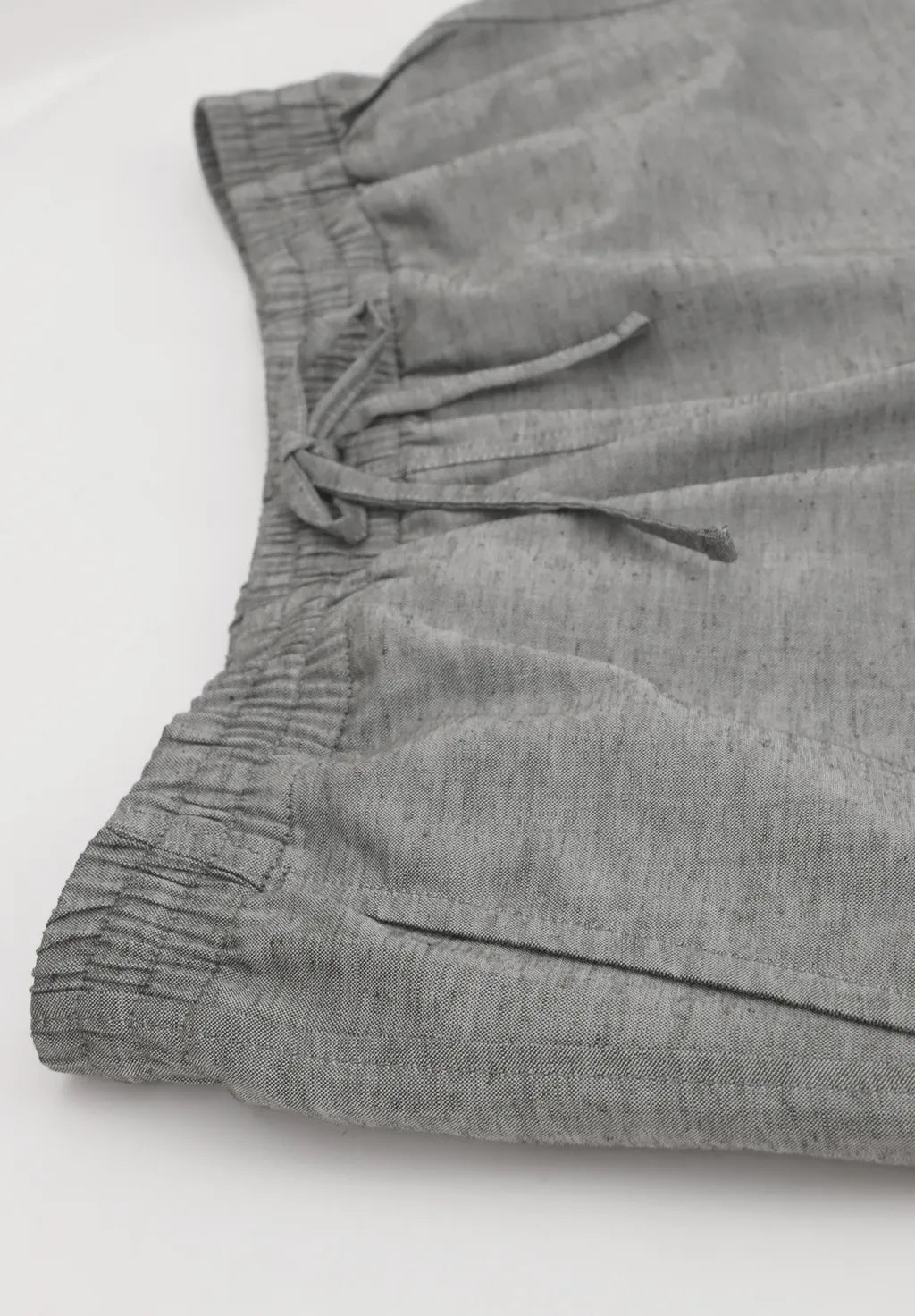 Bermuda con Coulisse in Lino e Cotone