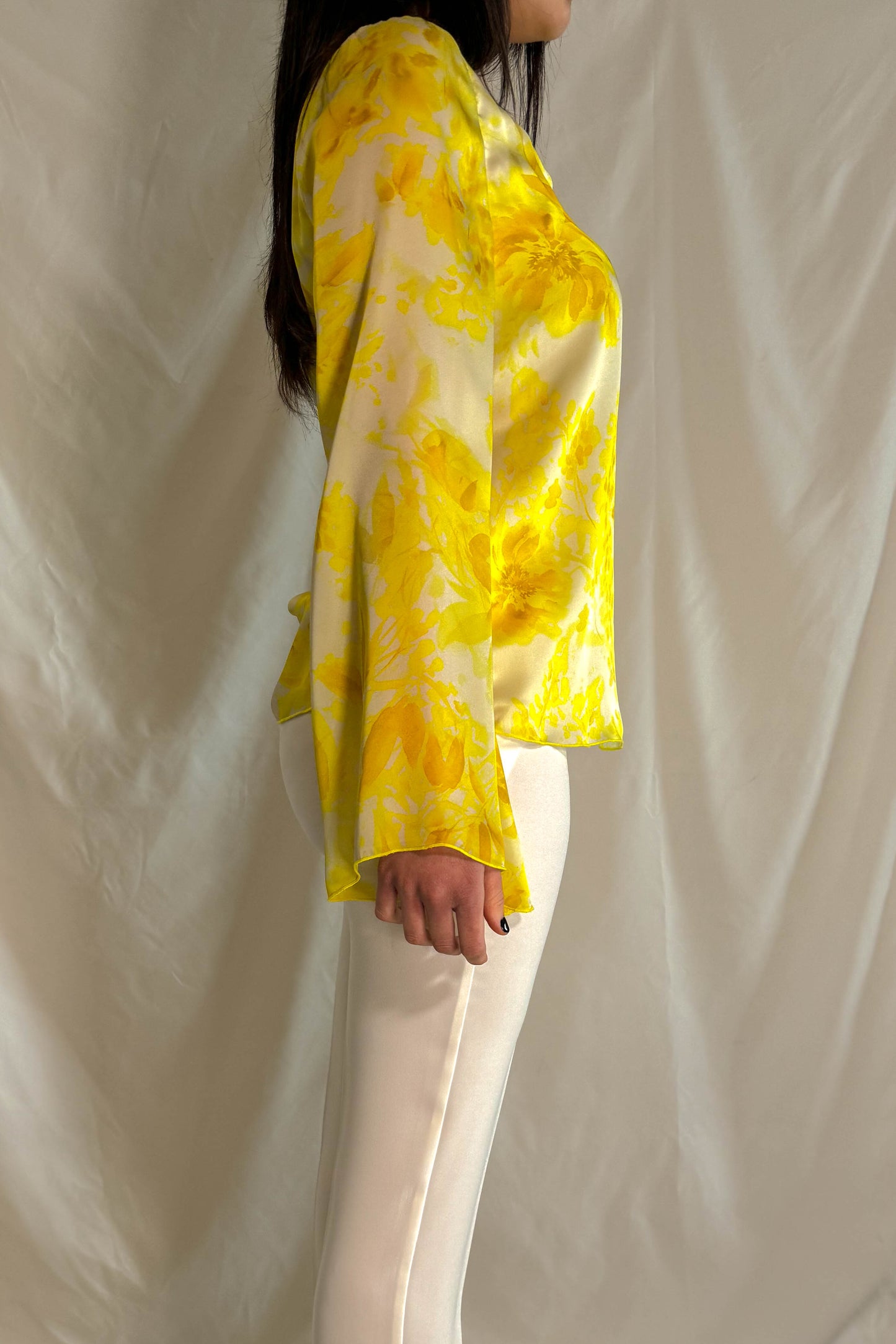 Camicia seta Liu Jo monospalla manica lunga giallo floreale laterale