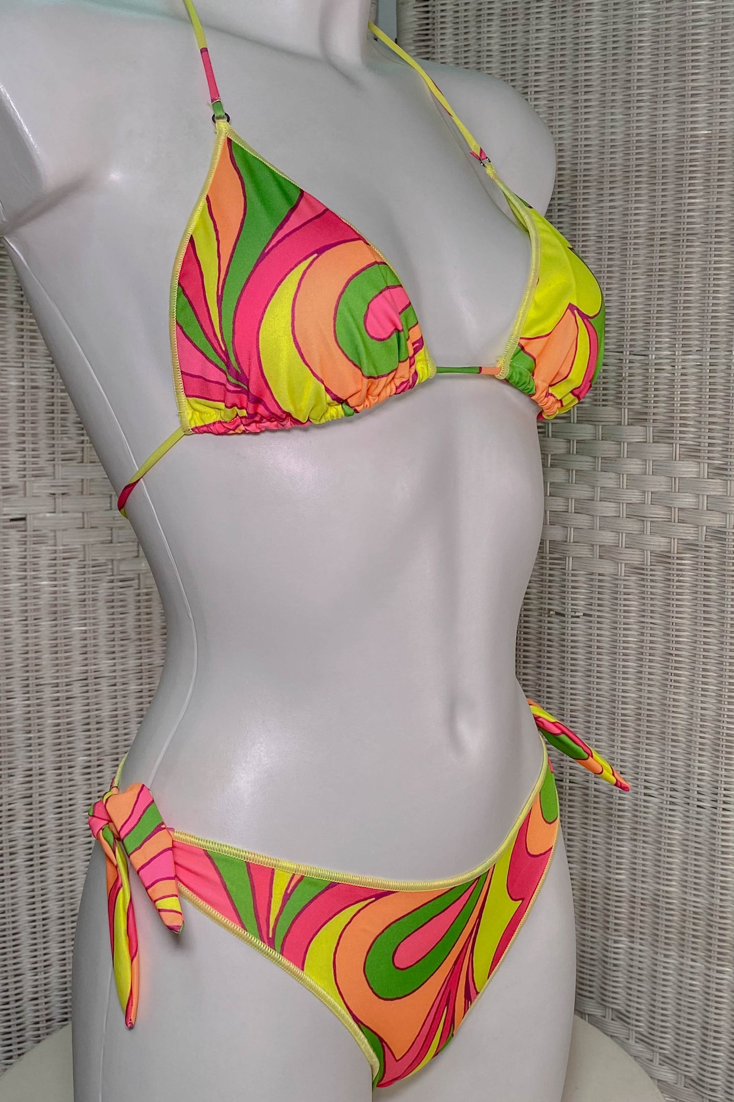 MEFUI-Bikini-Psichedelico-triangolo