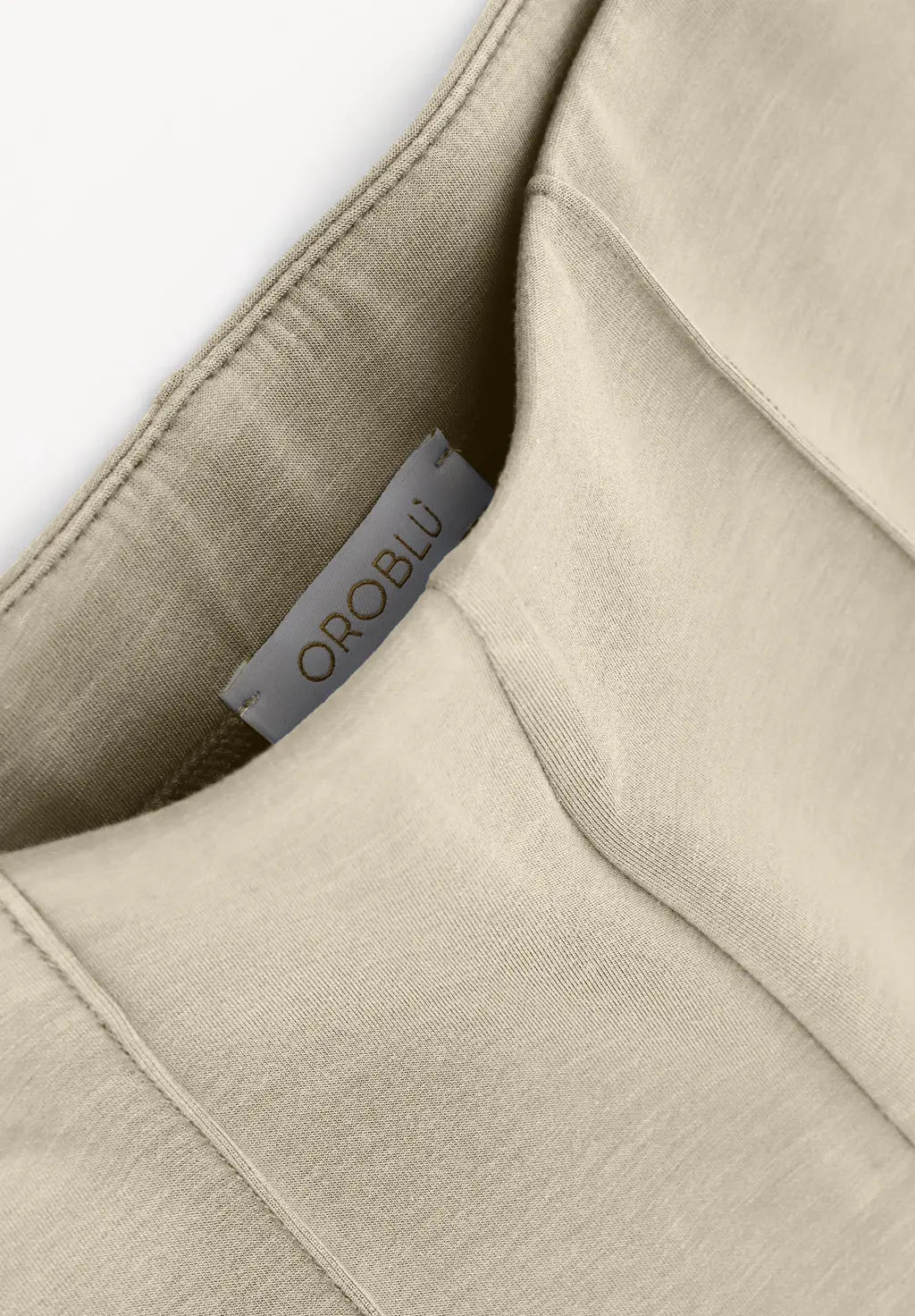 Pantalone in Tessuto Tecnico Modal con Nervatura Frontale Boarding Pass
