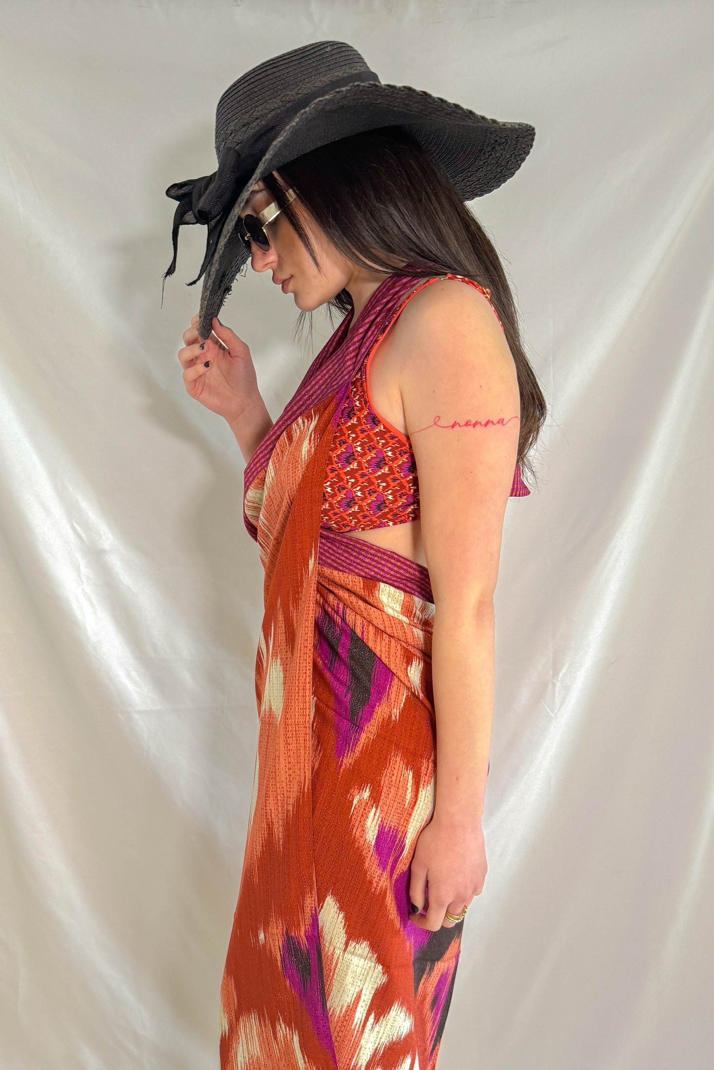 Pareo multicolore stile ikat elegante frontale
