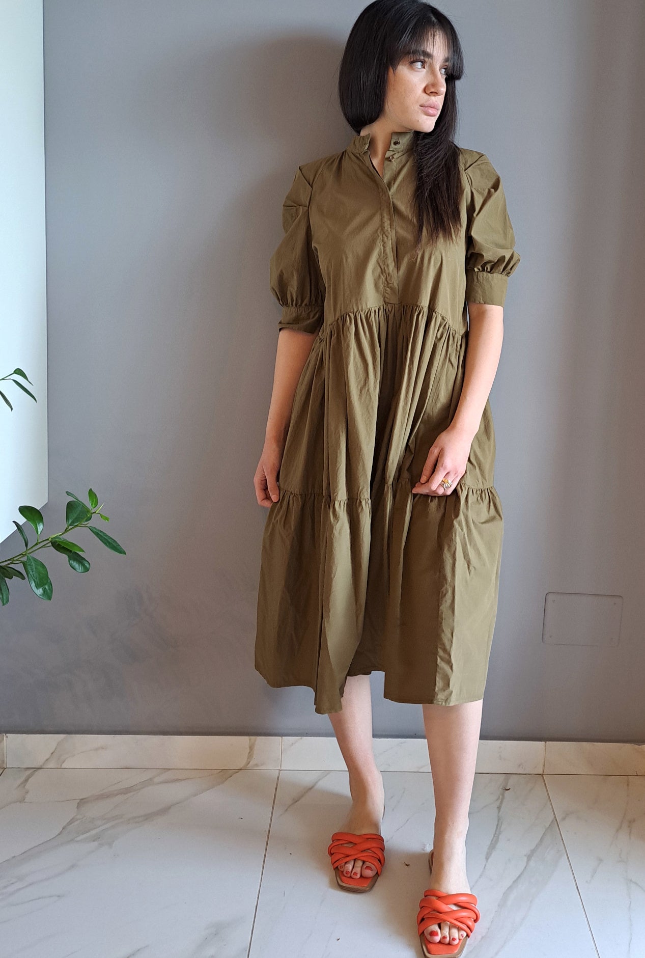 Abito verde casual elegante Alessia Santi vista frontale PE 2024