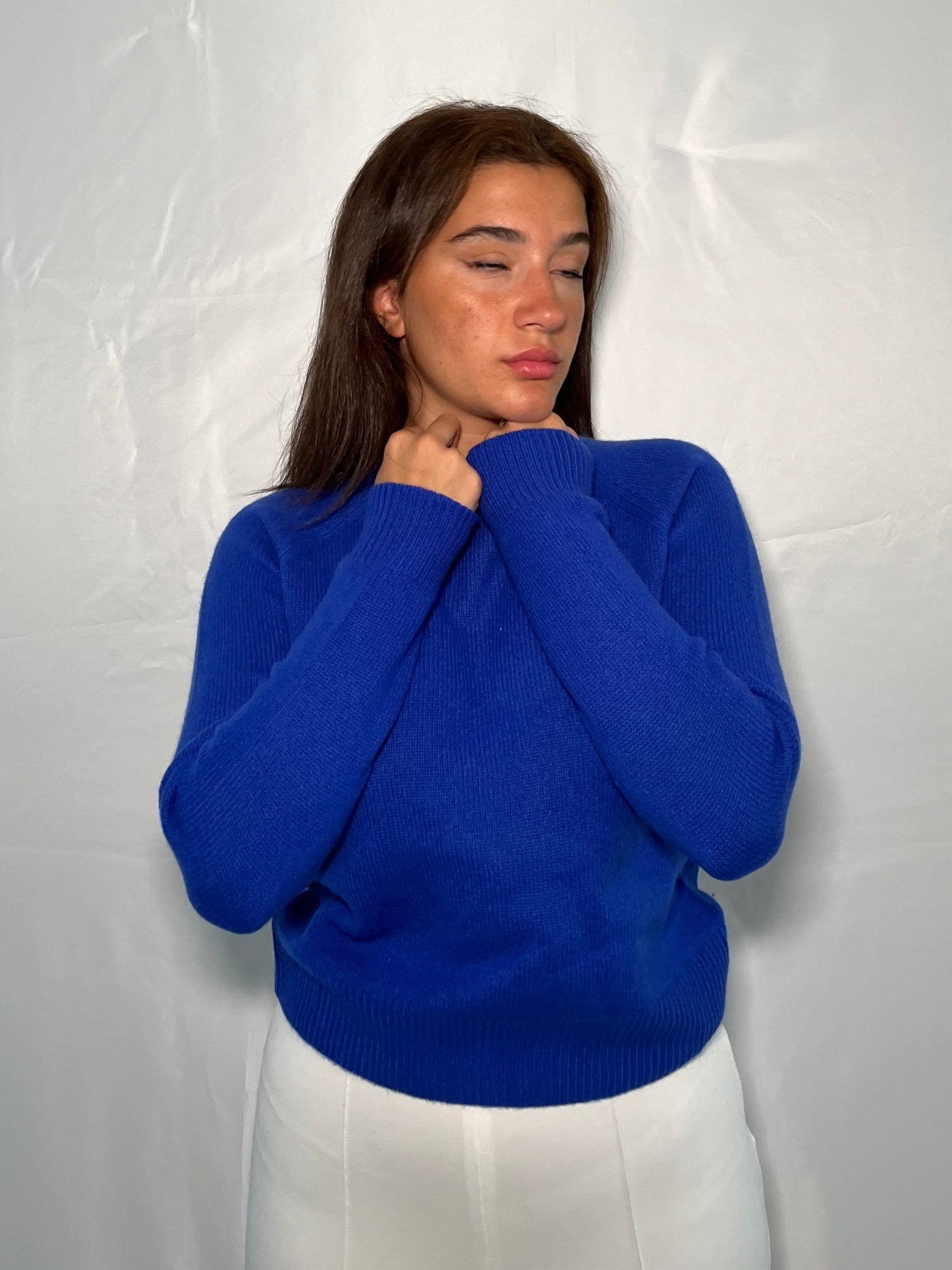 maglioncino-cashmere-blu-VICOLO