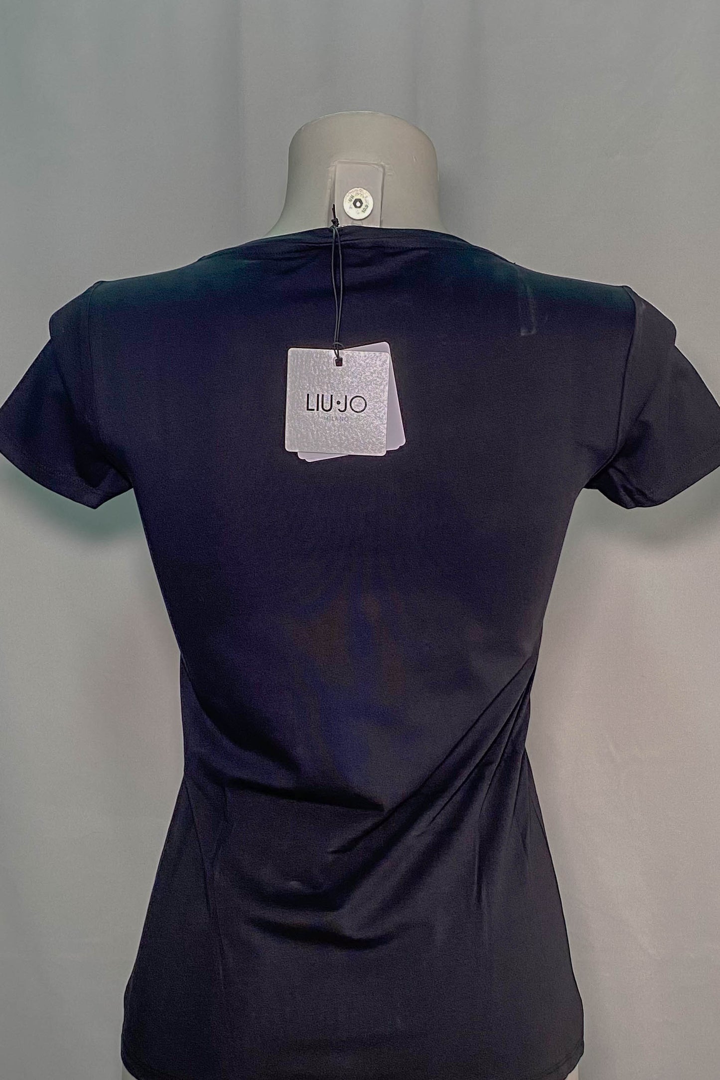 T-shirt Eleganza Urbana LIUJO con Dettaglio Leopardato