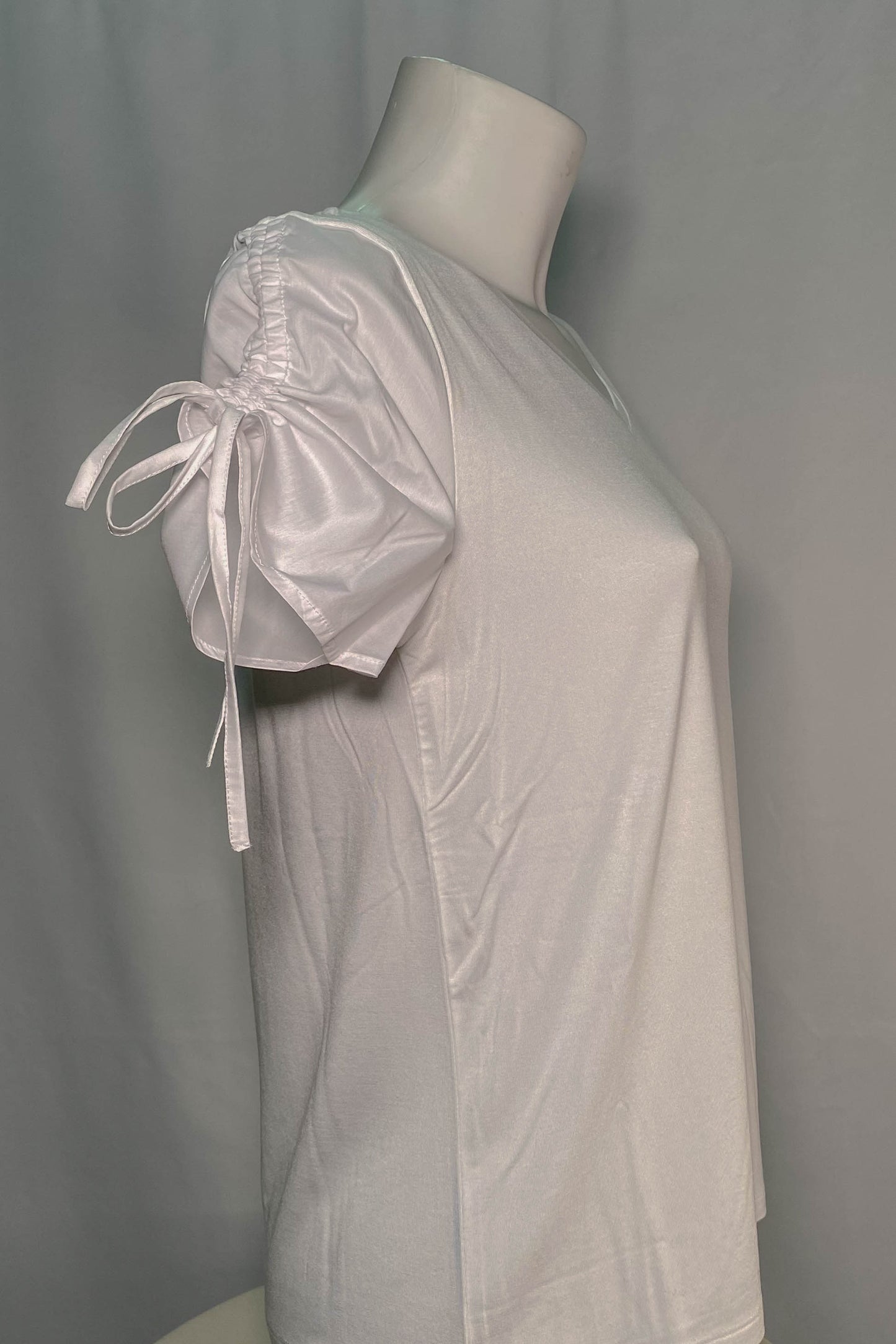 T-shirt LIU JO bianca casual con dettagli glamour