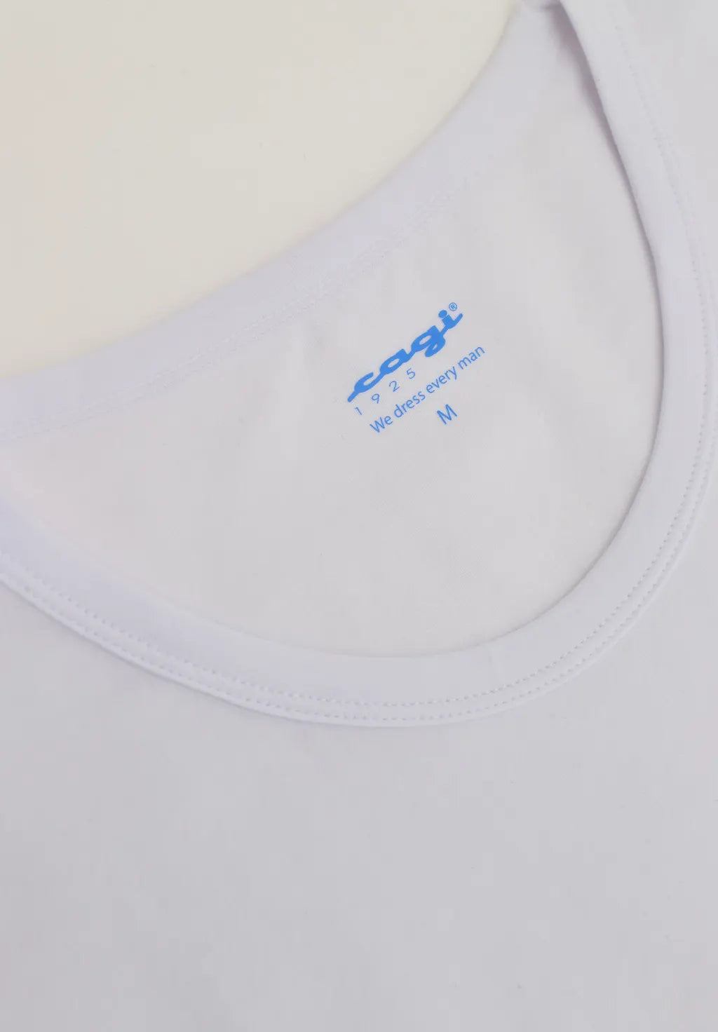 T-Shirt_Girocollo_in_Cotone_Elasticizzato_In_Action_dettaglio